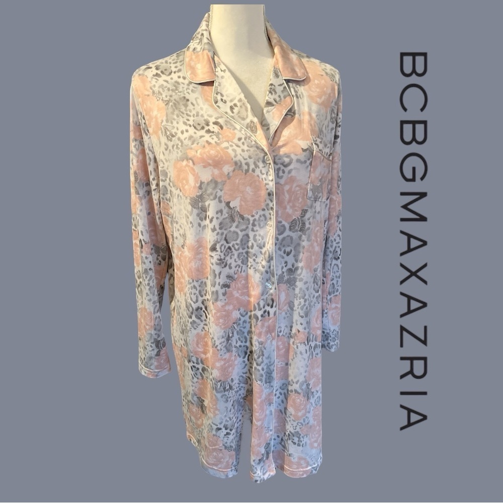 BCBGMaxazria- Beautifully Feminine Nighty in Soft White with Coral Roses, NEW